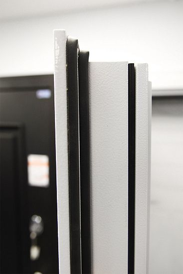 Входная дверь  