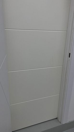 Межкомнатная дверь  