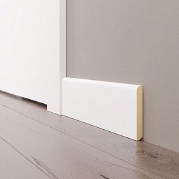 Плинтус в цвет дверей