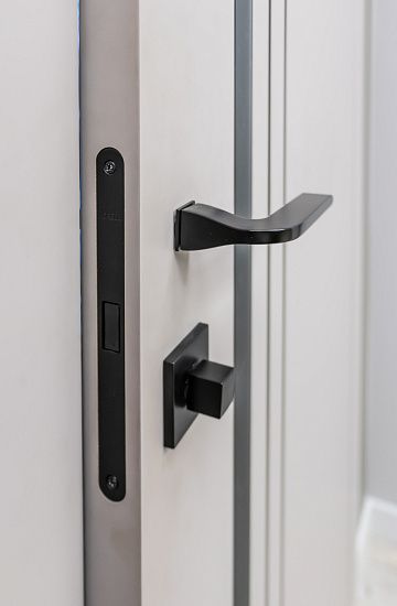 Межкомнатная дверь  