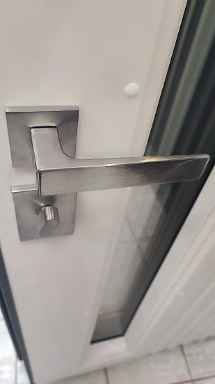 Входная дверь  